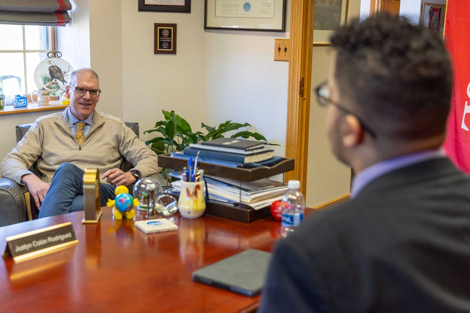 Chancellor Colón Rodríguez meets with Provost Johnson